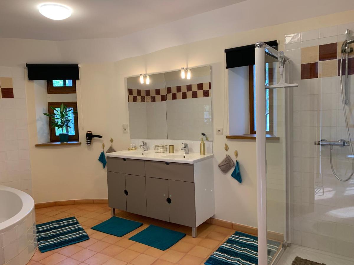 Quezac  La Voutee 5 Epis Avec Bain Finlandais Prive Au Manoir Du Charme Gorges Du Tarn B&B 외부 사진