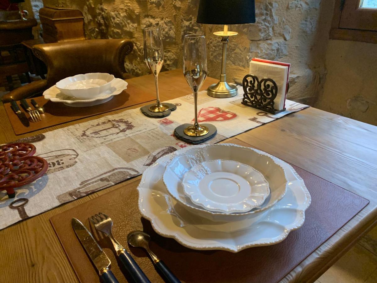 Quezac  La Voutee 5 Epis Avec Bain Finlandais Prive Au Manoir Du Charme Gorges Du Tarn B&B 외부 사진