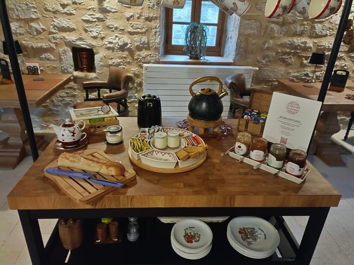 Quezac  La Voutee 5 Epis Avec Bain Finlandais Prive Au Manoir Du Charme Gorges Du Tarn B&B 외부 사진