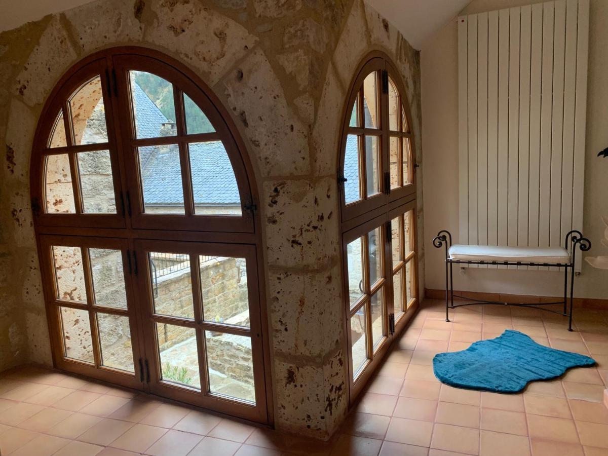 Quezac  La Voutee 5 Epis Avec Bain Finlandais Prive Au Manoir Du Charme Gorges Du Tarn B&B 외부 사진